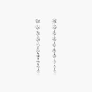 Boucles d'oreilles pendantes en diamant gradué serti en or blanc - Product Image 2
