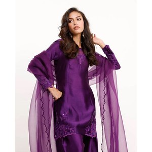 RTC Designer Women's <b>Purple</b> Party Wear <b>Suit</b> Set with Beads & Thread Work Size XL - Product Image 5