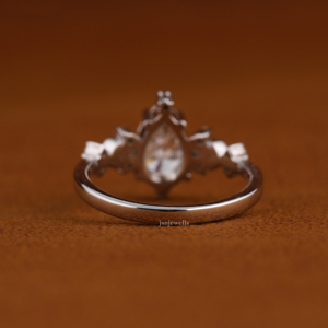 Anillo de Compromiso con Diamante Cultivado en Laboratorio, Corte Pera, Oro Blanco de 14k, Diseño Floral, para Mujer, Joyería de Lujo Personalizada, Certificado IGI - Product Image 5