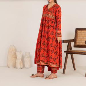 Producto más vendido: Traje de vestir informal para mujer, estilo Khaddar, en venta en Pakistán e India. Trajes de invierno Shalwar Kameez para damas. - Product Image 6