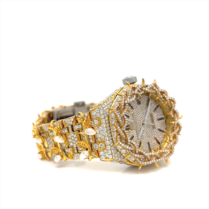 Montre à quartz minimaliste en moissanite fabriquée en Inde, en acier inoxydable, décontractée et tendance, disponible à la vente - Product Image 4