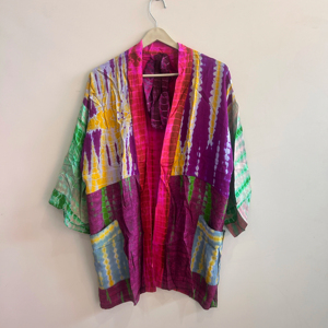 Kimono de seda teñido a mano, corto, para mujer, tipo chaqueta, para la playa. - Product Image 1