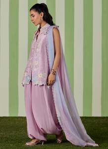 Vestidos de Fiesta Clásicos Pakistaníes Mini Bordados con Espalda Ilusoria, Perlas y Flores, 100% Seda - Product Image 3