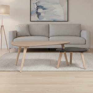 Ensemble de 2 tables basses gigognes blanches de style scandinave moderne pour salon, avec dessus en forme de galet et pieds trépieds en bois massif - Product Image 1