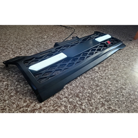 Pour Toyota Hiace 2015, calandre avant à carrosserie étroite avec éclairage LED, accessoires extérieurs pour voiture, kit carrosserie pour fourgonnette de banlieue