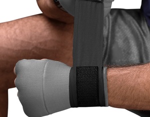แผ่นรองขาสำหรับฝึกซ้อมคาราเต้ Angtian Rubber Calf Kick Pads / Calfguard-ป้องกันการบาดเจ็บ ทนทาน เป็นมิตรกับสิ่งแวดล้อม ยืดหยุ่นสูง นุ่มสบาย (ใช้ได้ทุกฤดู) - Product Image 4
