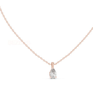 Colgante de diamante solitario en forma de pera cultivado en laboratorio, elaborado de forma responsable, con cadena de cable y oro amarillo sostenible. - Product Image 4