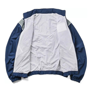 Veste coupe-vent à capuche pour homme de qualité supérieure, taille oversize, manches longues, fermeture éclair, col montant avec poche, logo sur le devant - Product Image 3
