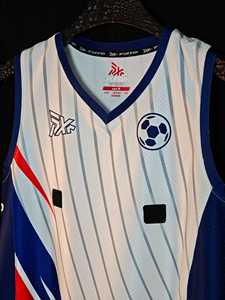 เสื้อฟุตบอลแขนกุดคอวีสำหรับผู้ชาย DX-PUFFIN พิมพ์ลายด้วยความร้อน ระบายอากาศได้ดี ซับเหงื่อ 100% โพลีเอสเตอร์ ทรงสปอร์ต - Product Image 3