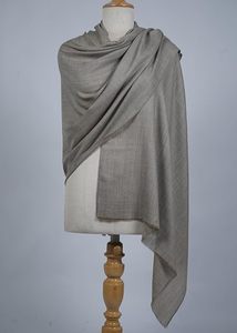 Elegante Pashmina de Cachemira Unisex, Estola Lisa, Suave y Ligera, Color Caqui, Chal de Diseño de Lujo, Perfecto para Ocasiones Festivas - Product Image 4