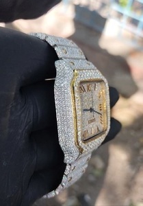 Reloj Cuadrado de Lujo en Dos Tonos de Oro con Incrustaciones de Diamantes Moissanite, Esfera con Números Romanos, Brazalete de Acero, Reloj para Hombre - Product Image 2