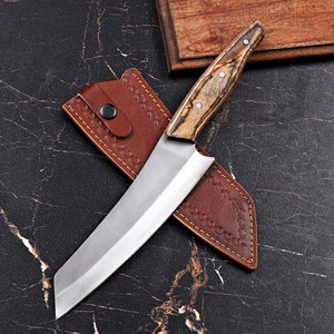 Cuchillo de Chef de Acero Inoxidable Estilo Japonés Forjado a Mano con Mango de Madera Pakka y Funda de Cuero, Espiga Completa, OEM Personalizado - Product Image 1