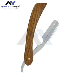 มีดโกนหนวดแบบพับได้สำหรับช่างตัดผมมืออาชีพ ใบมีดคมเดียว ด้ามไม้พร้อมตัวล็อคแบบสวิง อุปกรณ์โกนหนวดคุณภาพพรีเมียมสำหรับช่างตัดผม - Product Image 3