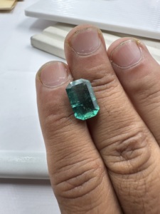 Esmeralda Zambiana Natural de 5.97 quilates, Gema Suelta con Corte Esmeralda, Piedra Preciosa Verde para Joyería - Product Image 1