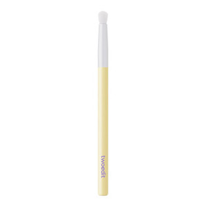 Pinceau de maquillage à mélange Luna Outil à usage unique pour obtenir une finition impeccable - Product Image 1