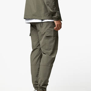 Ensemble de survêtement décontracté personnalisé à capuche coupe-vent uni, style cargo sport, en polyester unisexe – Créez votre propre design - Product Image 6