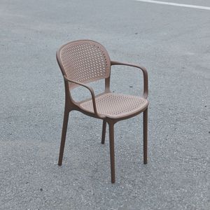 Sillón Moderno de Ratán para Jardín, Estilo Contemporáneo, Estructura Negra Resistente, Asiento y Respaldo Tejidos en Beige - Product Image 5