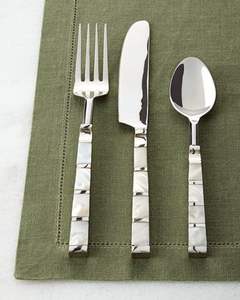 Juego de vajilla, juego de cubiertos de marca, juego de cubiertos en caja de regalo de lujo, accesorio de vajilla elegante de primera calidad, juego de utensilios de cocina dorados - Product Image 5