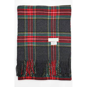 Chal Oversize de Tartán Escocés Negro Estilo Stewart, Suave al Tacto como Cachemira, Bufanda de Invierno 80 x 30 - Product Image 6