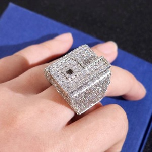 Bague de déclaration de luxe Hip Hop en argent sterling 925, sertie de moissanite et de diamants, avec lettre personnalisée, unisexe, édition bijoux de mode pour soirée - Product Image 3