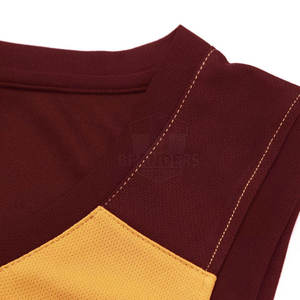 Uniforme de basket-ball pour hommes de haute qualité au design unique, uniforme de basket-ball à séchage rapide, uniforme de basket-ball en gros - Product Image 3