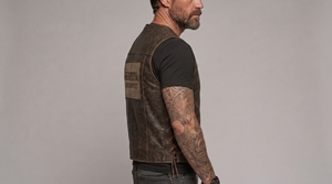 Chaleco clásico de cuero para hombre con material de calidad, forro suave, costuras resistentes y bolsillos prácticos para montar a caballo, uso casual y al aire libre. - Product Image 5