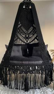 Fauteuil suspendu en macramé noir : Décoration intérieure et extérieure - Product Image 4