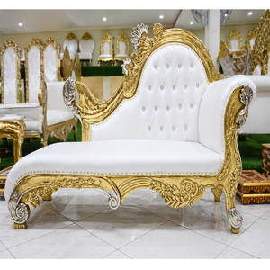 Magnifique canapé de mariage indien de style français pour la scène de mariage asiatique, idéal pour les mariés, design personnalisable, New York - Product Image 1