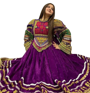 Última llegada: Vestido tribal afgano Kuchi tradicional vintage hecho a mano para niñas con bordados intrincados - Product Image 1
