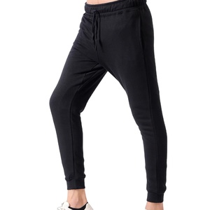 Survêtements pour hommes sur mesure en coton 100% respirant et confortable, avec col à capuche, motif uni, pour l'hiver - Product Image 3