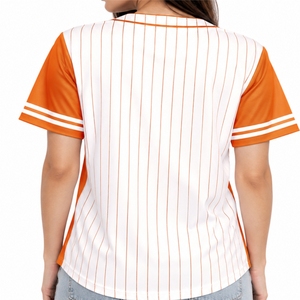 Camiseta de béisbol personalizada para mujer, con botones, a rayas, para equipo deportivo, tela transpirable, ligera, cómoda y ajustada. - Product Image 2