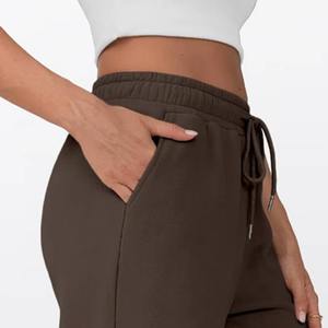 Pantalon de jogging pour femme avec logo personnalisé, fabriqué au Pakistan, avec poches latérales, nouveau style, vêtements de sport, pantalon de jogging. - Product Image 6