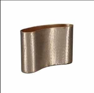 Jarrón de flores metálico de aspecto premium con acabado dorado brillante, centros de mesa para el hogar, hotel, jardín, bodas, uso como florero. - Product Image 1