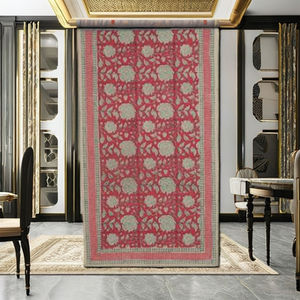 Chemin de table élégant en coton biologique 100% imprimé à la main, accessoires de mode Rose Garden - Product Image 4