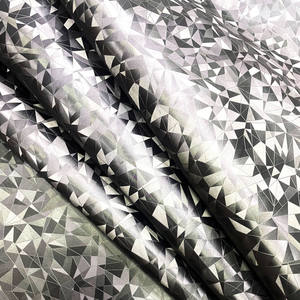 Cuero Sintético Semi PU con Estampado Geométrico Brillante para Interiores de Automóviles y Tapicería de Asientos de Motocicleta - Product Image 4