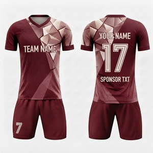 Tenue de football de qualité supérieure, maillots et shorts personnalisés par sublimation, ensemble d'entraînement unisexe - Product Image 1