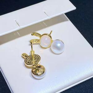 Aretes de Perlas con Conejito, Estilo Nuevo con Temperamento de Hada, Amuleto de Conejito Mantou para Niñas - Product Image 3