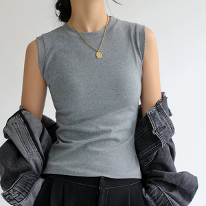 Camiseta sin mangas acanalada de color liso para mujer, con etiqueta frontal personalizada, corte ajustado, transpirable, ecológica, de primera calidad - Product Image 6
