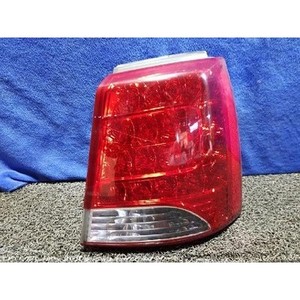 Feu arrière droit combiné (côté extérieur) d'occasion Sorento OEM 924022P100 - Product Image 1