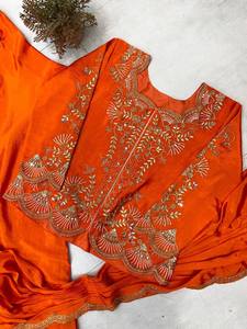 Dernière collection de Kurtis de créateur orange prêts à porter, brodés, à séchage rapide, longueur ras du sol, coupe classique, en tissu Banarasi de qualité supérieure, pour Diwali et mariages - Product Image 3
