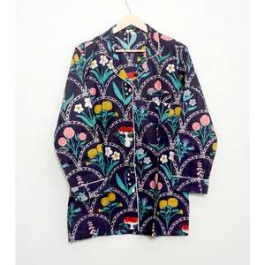 Pijamas de Mujer Hechos a Mano en India con Estampado Digital Floral Vintage de Lujo - 100% Algodón Premium Suave, Transpirable, para Primavera/Verano - Product Image 1