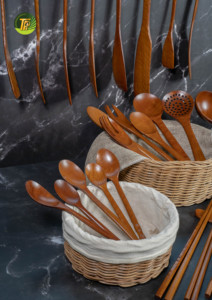 Lot de baguettes et cuillères en bois écologiques pour cuisine commerciale et restauration – Vente directe - Product Image 2