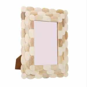 Cadre photo décoratif de table de luxe, artisanal et moderne, avec incrustations en os et design sculpté, impression personnalisée - Product Image 6