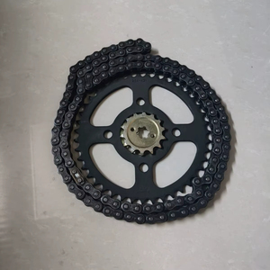 Nuevo Kit de Cadena para Motocicleta RIZZ INTERNATIONAL, Juego de Piñones Delantero/Trasero y Cadena de Transmisión Metálica para Motos de Calle y Todoterreno - Product Image 3