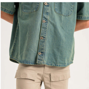 Camisa de mezclilla de manga corta para hombre 2026, color liso, cuello vuelto, botones frontales, corte regular, transpirable, lavado a la piedra, casual de verano - Product Image 3