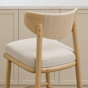 Ensemble de 2 tabourets de bar scandinaves en bois avec sièges rembourrés en tissu, chaises de bar hauteur comptoir, design moderne pour la cuisine et la maison - Product Image 2