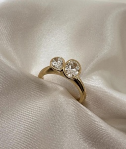Anillo de Diamantes Cultivados en Laboratorio Toi Et Moi – Anillo de Compromiso con Diamantes Ovalados y en Forma de Pera - Product Image 4