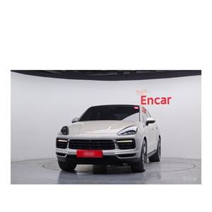Porsche Cayenne 3.0 E-Hybrid Coupé 2024, 38 598 km, Boîte Automatique, Sièges en Cuir, Volant à Gauche, Caméra Arrière - Product Image 3