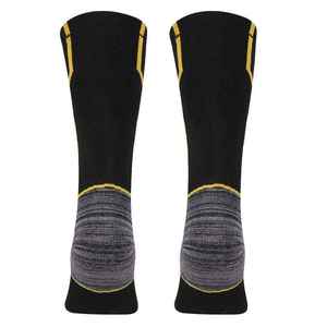 Chaussettes de sport personnalisées en gros, chaussettes OEM pour hommes, chaussettes de sport en polyester avec design personnalisé OEM - Product Image 2