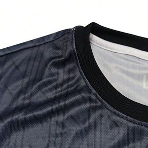 Camiseta de Fútbol Personalizada con Sublimación, Nombre y Número del Jugador, MOQ Bajo, 100% Poliéster, Transpirable, Secado Rápido, Manga Corta - Product Image 3